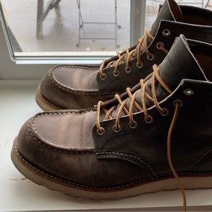 Red Wing Classic Moc Men’s Boot
